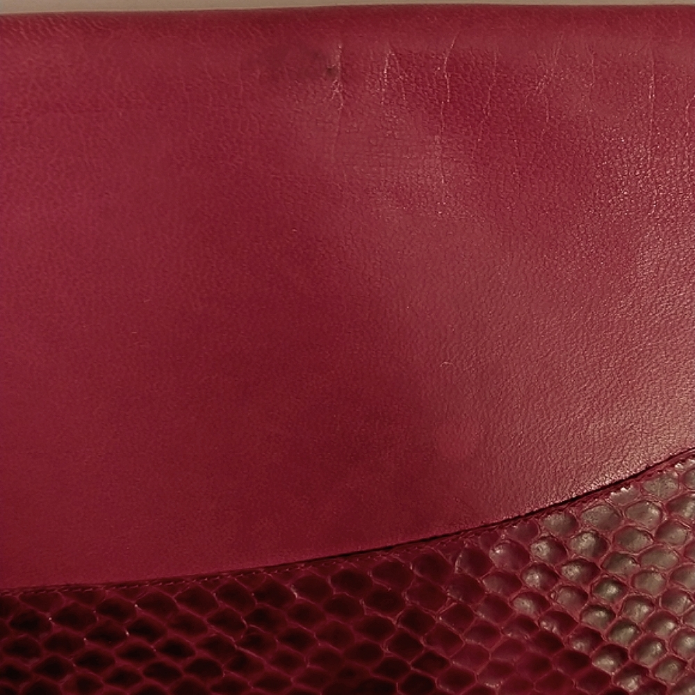 " VINTAGE" red leather clutch - Picture 8 of 9
